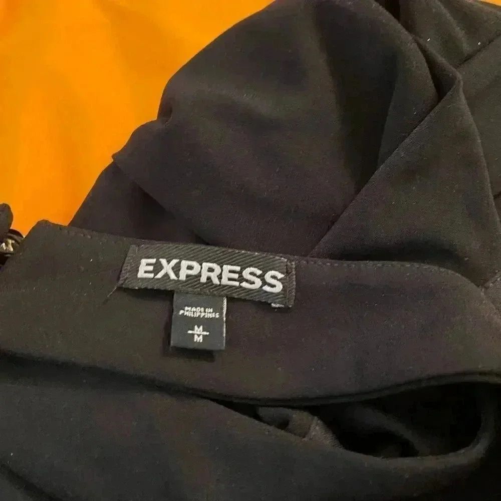 Express backless crop top - Picture 4 of 4